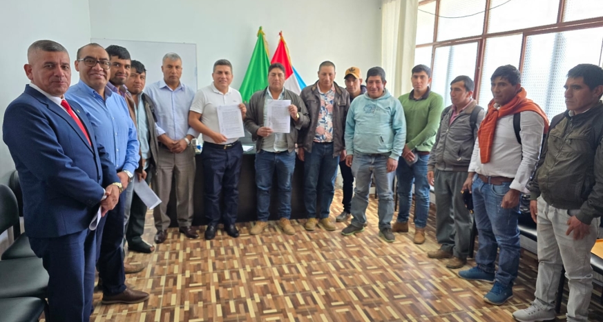 Municipalidad de Cutervo Firma Importante Convenio para Mejorar la I.E. Nº 10245 de Salabamba
